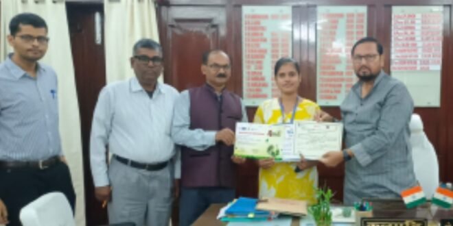 • सक्रिय, अनुभवी एवं वरीय स्वयंसेवकों को मैंटर बनाकर उनके द्वारा पांच-पांच बेहतरीन छात्रों को तैयार करवाएं- कुलपति 