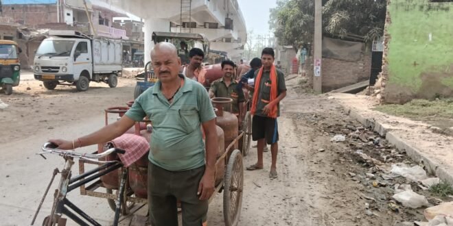 • वरीय पदाधिकारी द्वारा 07 गैस एजेंसी एवं 02 अन्य जगह का किया औचक निरीक्षण 